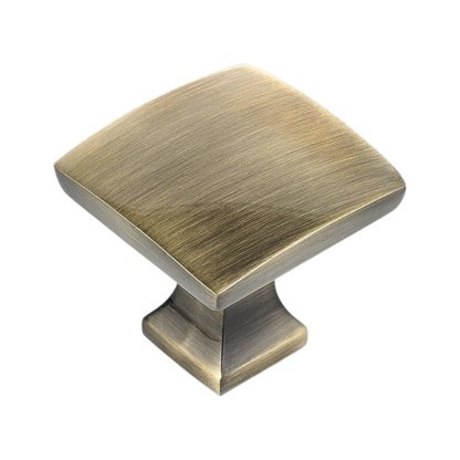 Knobs - Level 1 - Antique English